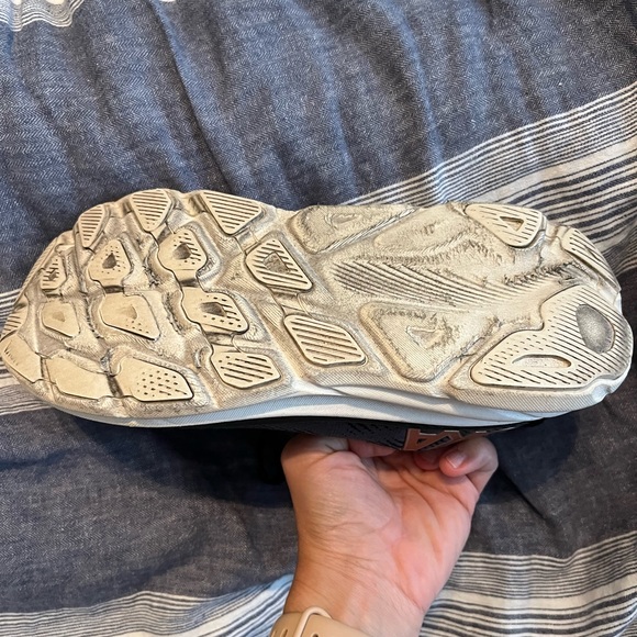 Hoka Clifton 9 Size 7, EUC! - Picture 7 of 8